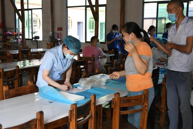 請(qǐng)進(jìn)來走出去我院健康管理中心為白云區(qū)企業(yè)返崗員工開展體檢服務(wù)