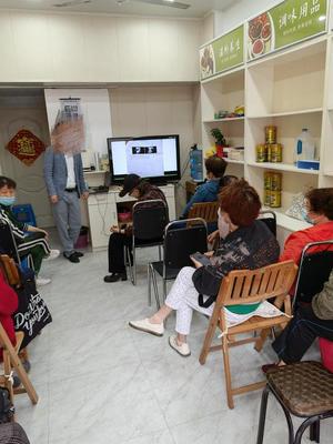 駝奶能治腎病、糖尿病和乙肝?商店送雞蛋、旅游引誘老人參加講座,查處曝光