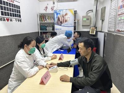 用心服務凝聚"新新"力量 他們為"快遞小哥"排憂解難